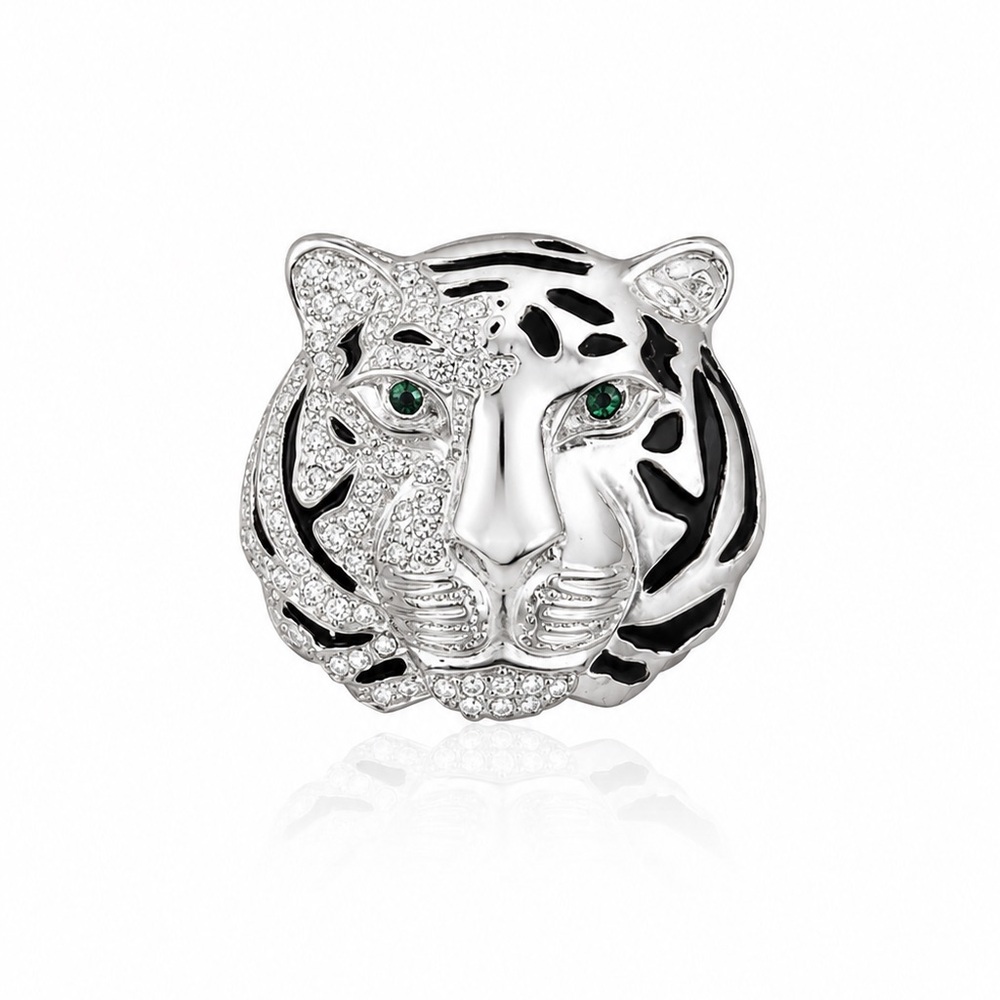 Silver Tiger Head Pendant with Green Stone Eyes